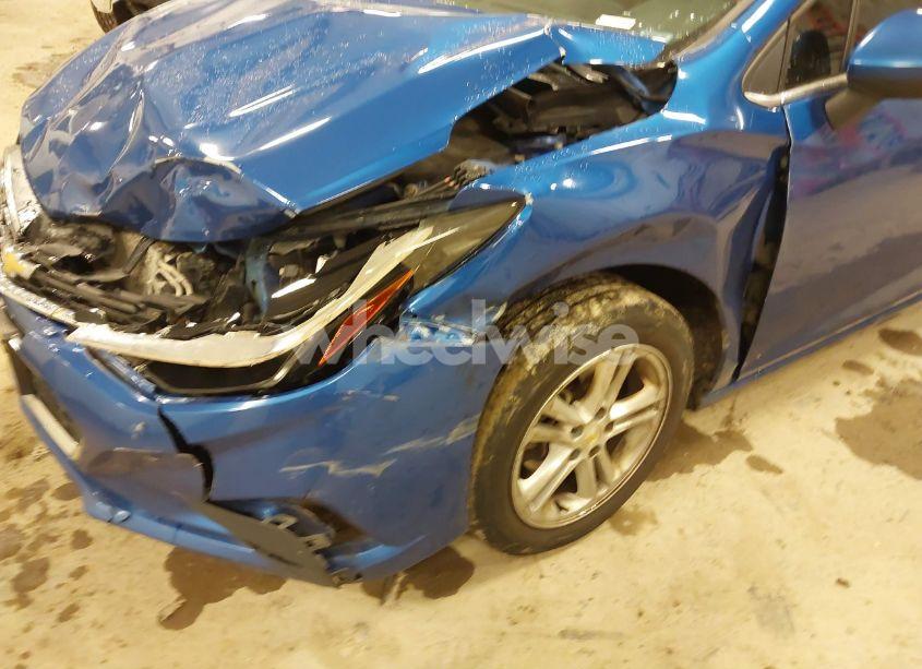 Photo 6 of 2017 Chevrolet Cruze LT AUTO (VIN 3G1BE5SM5HS534826)