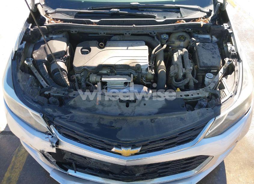 Photo 10 of 2017 Chevrolet Cruze LT AUTO (VIN 3G1BE5SM6HS517744)