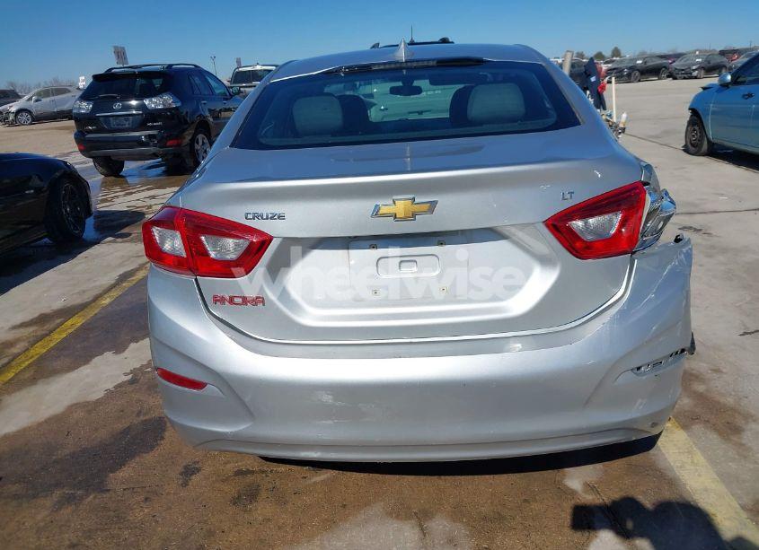 Photo 16 of 2017 Chevrolet Cruze LT AUTO (VIN 3G1BE5SM6HS517744)