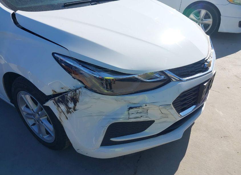 Photo 6 of 2017 Chevrolet Cruze LT AUTO (VIN 3G1BE5SM6HS561453)