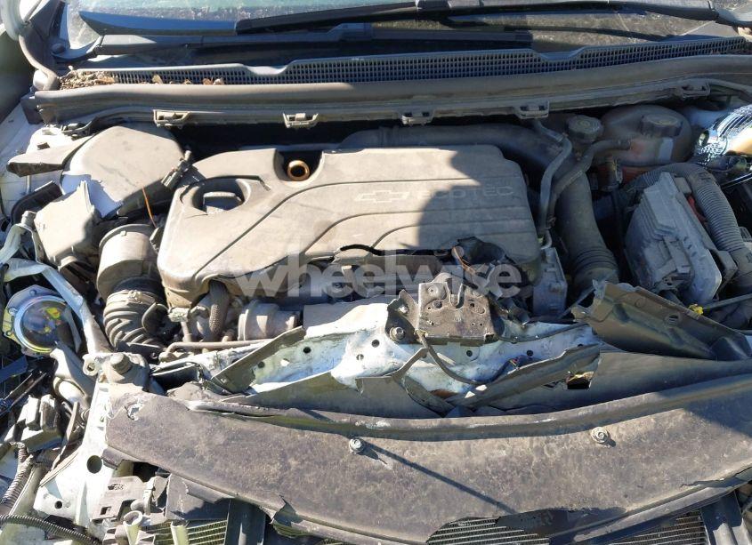 Photo 10 of 2017 Chevrolet Cruze LT AUTO (VIN 3G1BE5SM7HS531751)