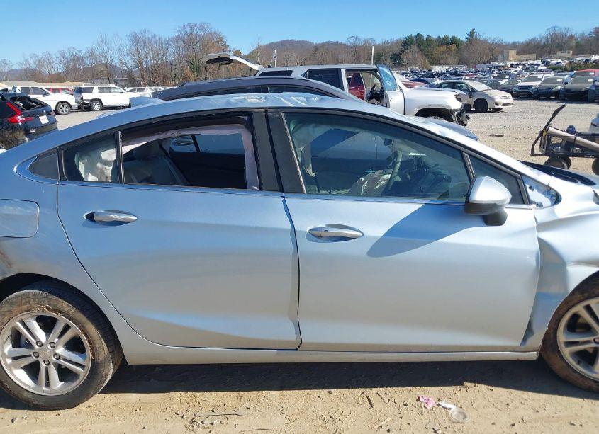 Photo 12 of 2017 Chevrolet Cruze LT AUTO (VIN 3G1BE5SM7HS567097)