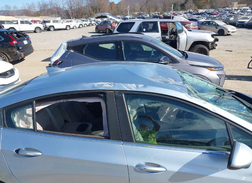 Photo 20 of 2017 Chevrolet Cruze LT AUTO (VIN 3G1BE5SM7HS567097)