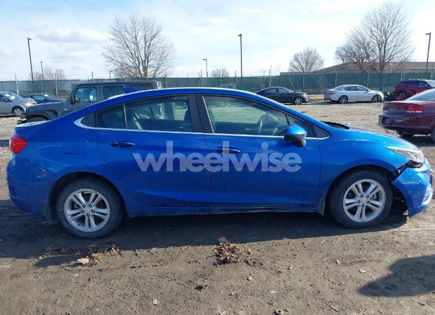 Photo 12 of 2017 Chevrolet Cruze LT AUTO (VIN 3G1BE5SM7HS579993)