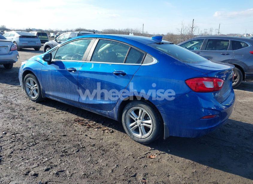 Photo 3 of 2017 Chevrolet Cruze LT AUTO (VIN 3G1BE5SM7HS579993)