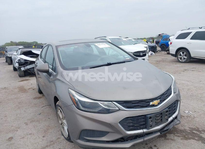 2017 Chevrolet Cruze LT AUTO (VIN 3G1BE5SM8HS571188) main photo