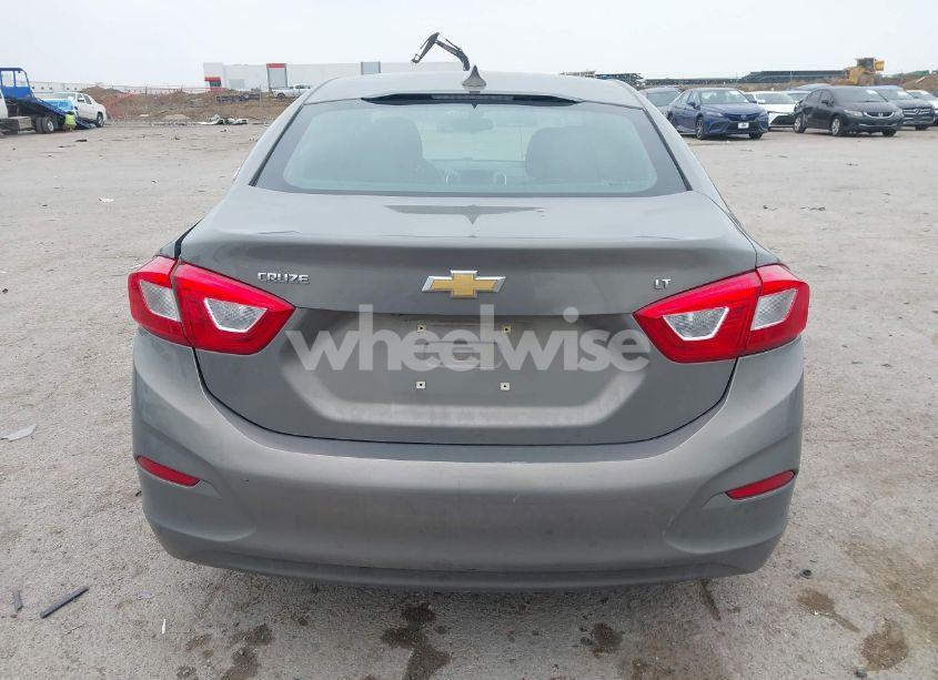 Photo 16 of 2017 Chevrolet Cruze LT AUTO (VIN 3G1BE5SM8HS571188)