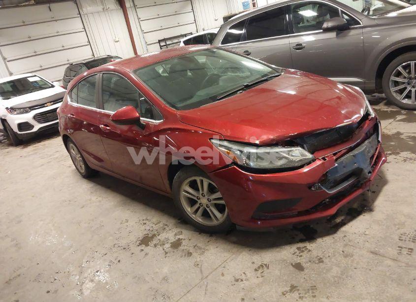 2017 Chevrolet Cruze LT AUTO (VIN 3G1BE6SM0HS526543) main photo