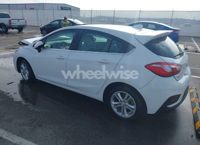 Photo 3 of 2017 Chevrolet Cruze LT AUTO (VIN 3G1BE6SM0HS589965)