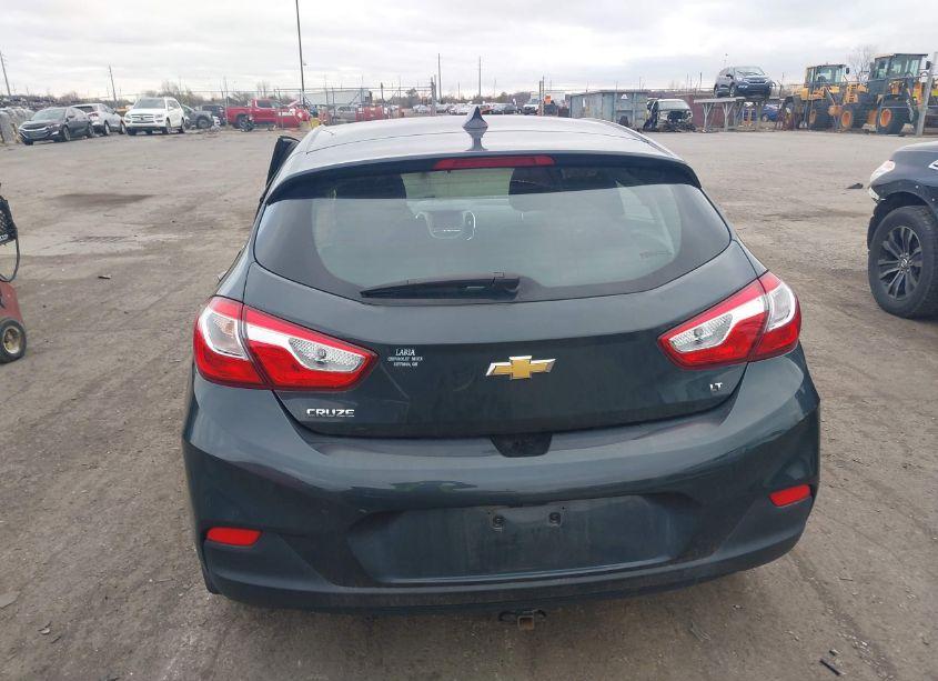Photo 16 of 2018 Chevrolet Cruze LT AUTO (VIN 3G1BE6SM0JS653329)