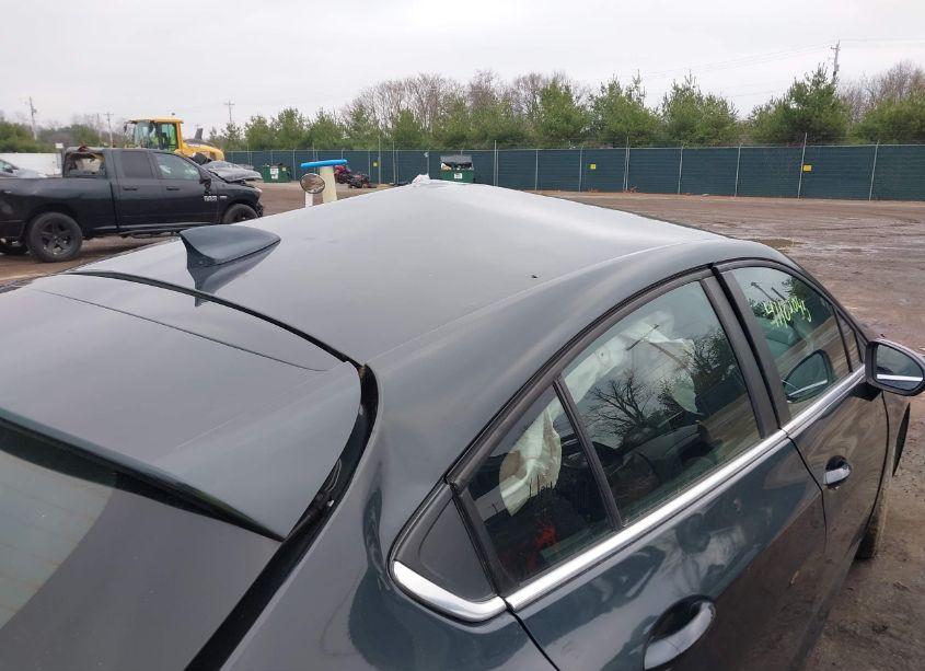 Photo 6 of 2018 Chevrolet Cruze LT AUTO (VIN 3G1BE6SM0JS653668)