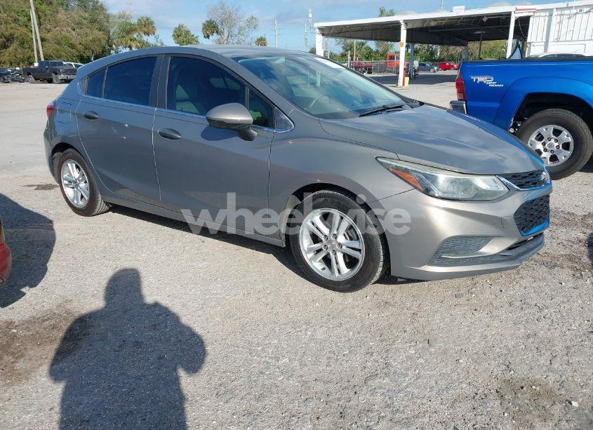 2017 Chevrolet Cruze LT AUTO (VIN 3G1BE6SM1HS538359) main photo