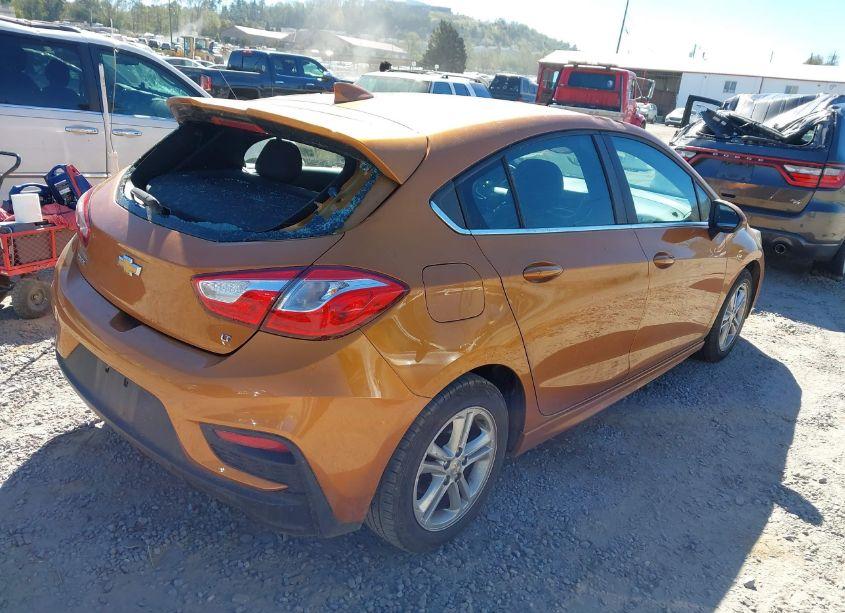 Photo 4 of 2017 Chevrolet Cruze LT AUTO (VIN 3G1BE6SM1HS583561)