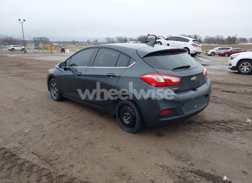 Photo 3 of 2017 Chevrolet Cruze LT AUTO (VIN 3G1BE6SM1HS591563)