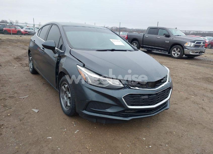 Photo 6 of 2017 Chevrolet Cruze LT AUTO (VIN 3G1BE6SM1HS591563)