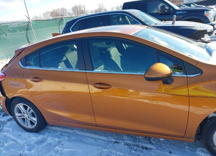 Photo 13 of 2017 Chevrolet Cruze LT AUTO (VIN 3G1BE6SM1HS599405)