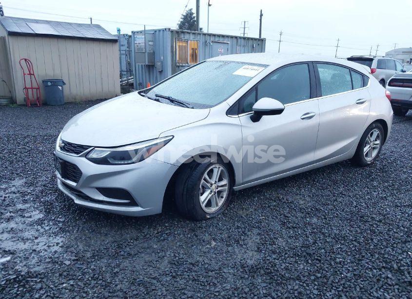 Photo 2 of 2017 Chevrolet Cruze LT AUTO (VIN 3G1BE6SM1HS608703)