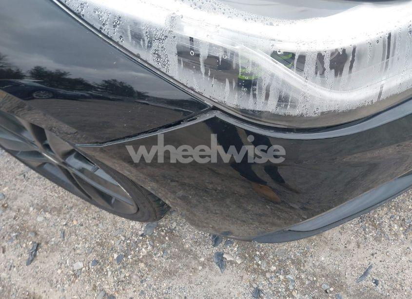 Photo 6 of 2018 Chevrolet Cruze LT (VIN 3G1BE6SM1JS591763)