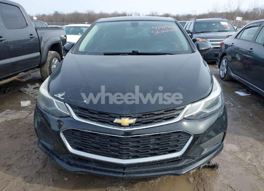 Photo 12 of 2018 Chevrolet Cruze LT AUTO (VIN 3G1BE6SM1JS603880)