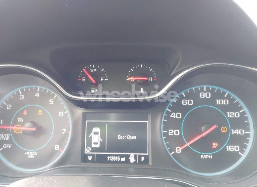 Photo 7 of 2018 Chevrolet Cruze LT AUTO (VIN 3G1BE6SM1JS603880)