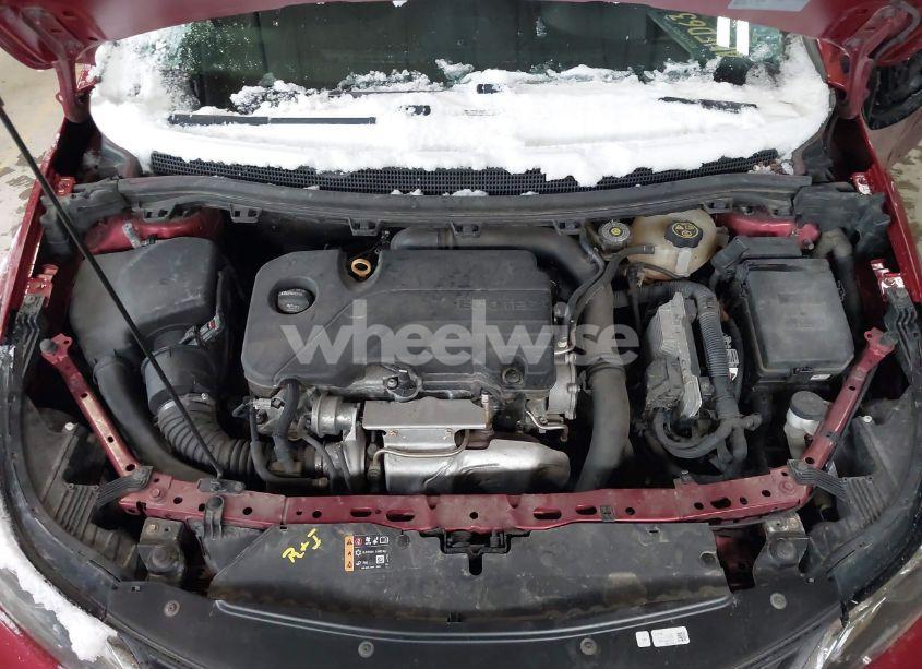 Photo 10 of 2019 Chevrolet Cruze LT (VIN 3G1BE6SM1KS562930)