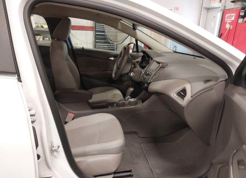 Photo 5 of 2017 Chevrolet Cruze LT AUTO (VIN 3G1BE6SM2HS523479)