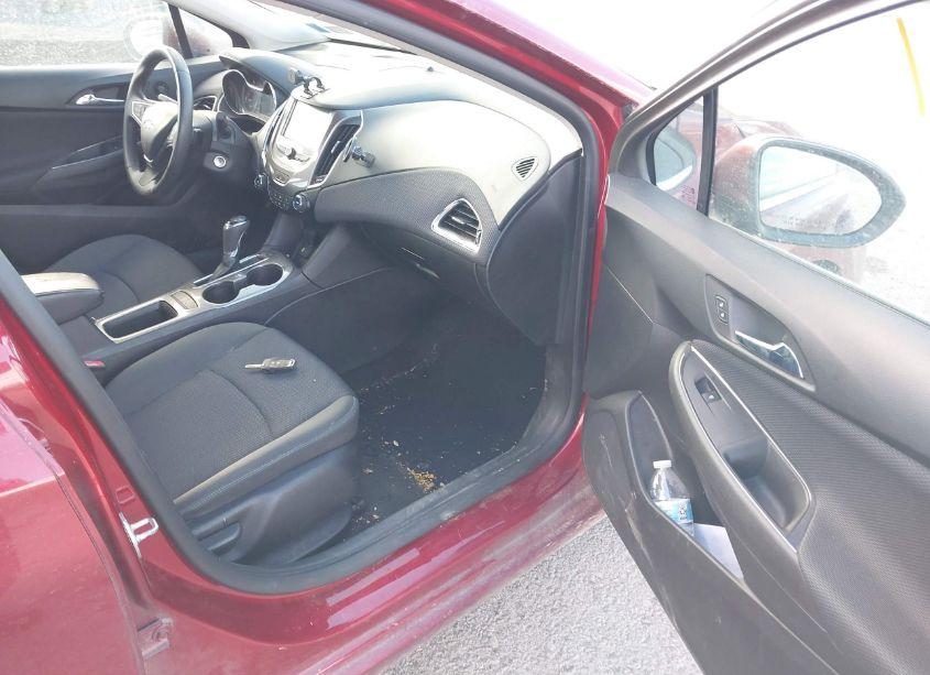 Photo 5 of 2017 Chevrolet Cruze LT AUTO (VIN 3G1BE6SM2HS531937)