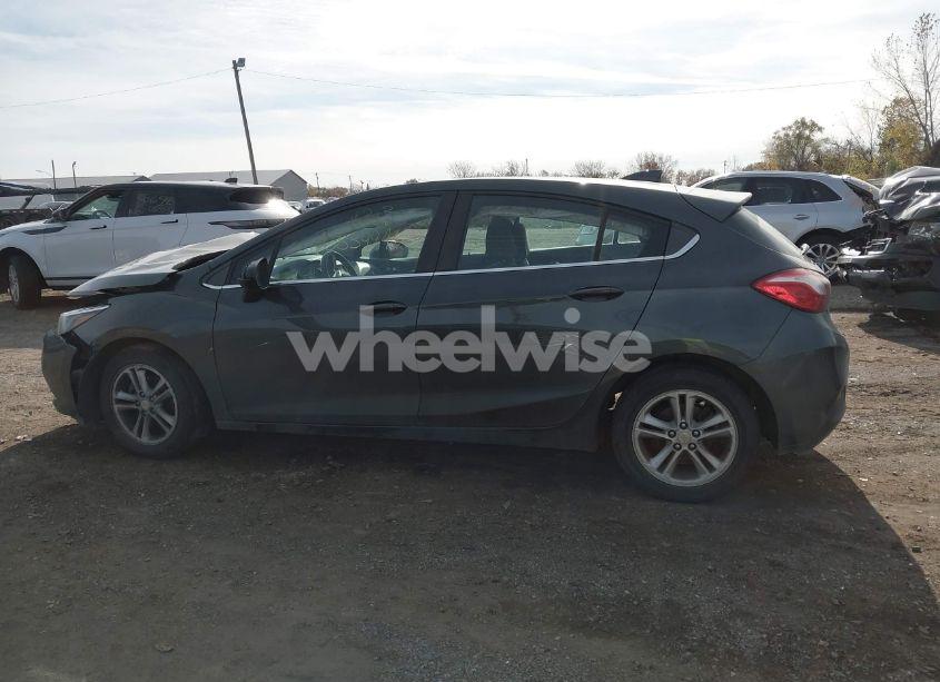 Photo 13 of 2017 Chevrolet Cruze LT AUTO (VIN 3G1BE6SM2HS541514)