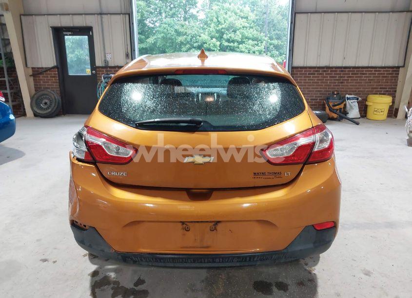 Photo 16 of 2017 Chevrolet Cruze LT AUTO (VIN 3G1BE6SM2HS558071)