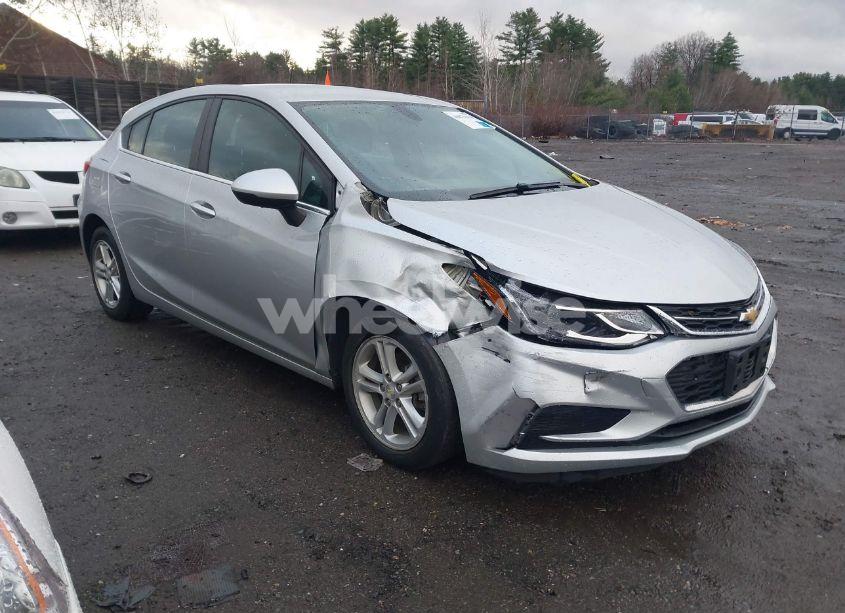 2017 Chevrolet Cruze LT AUTO (VIN 3G1BE6SM2HS588560) main photo