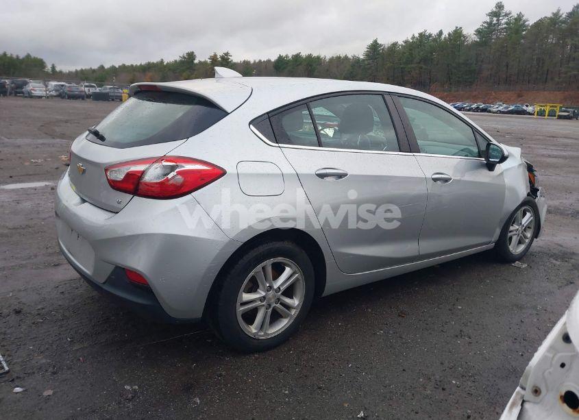 Photo 13 of 2017 Chevrolet Cruze LT AUTO (VIN 3G1BE6SM2HS588560)