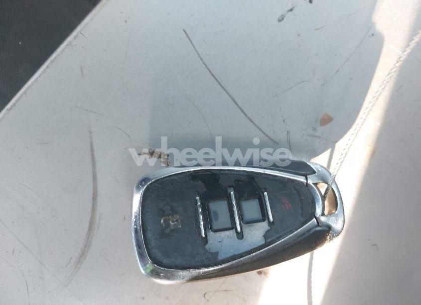 Photo 11 of 2018 Chevrolet Cruze LT AUTO (VIN 3G1BE6SM2JS602821)