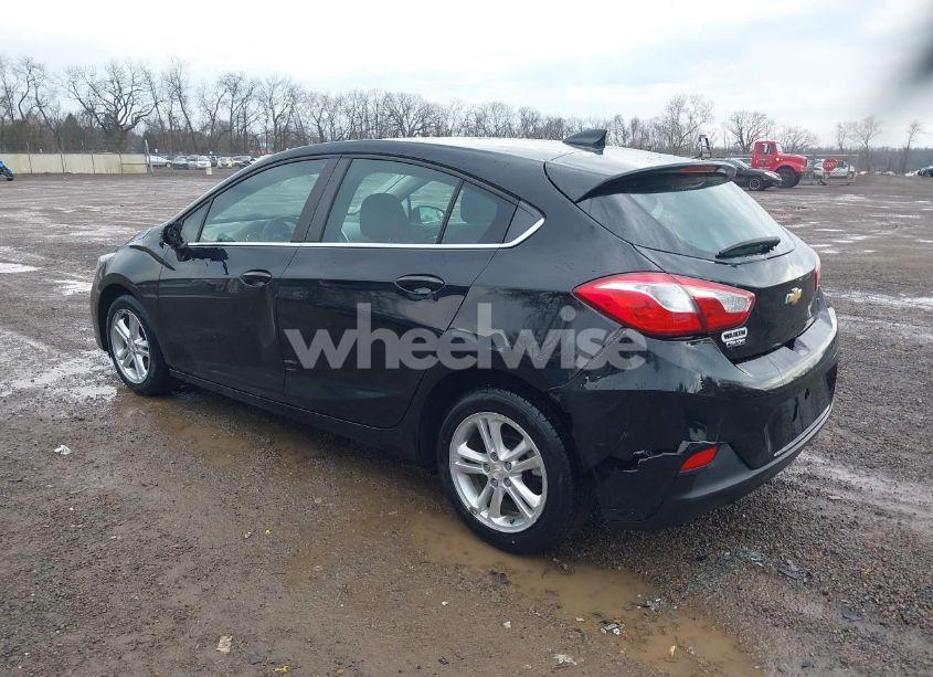 Photo 3 of 2018 Chevrolet Cruze LT AUTO (VIN 3G1BE6SM2JS606027)