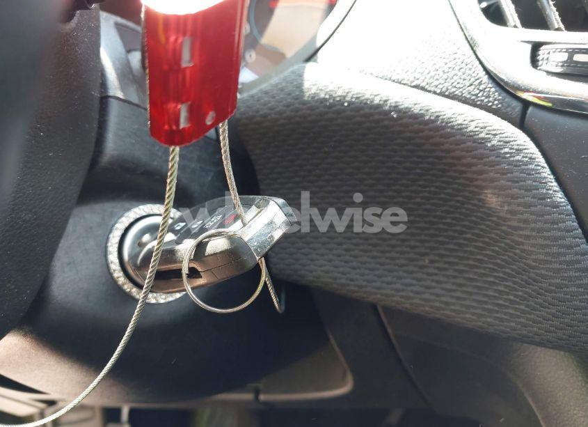 Photo 11 of 2018 Chevrolet Cruze LT AUTO (VIN 3G1BE6SM2JS613351)