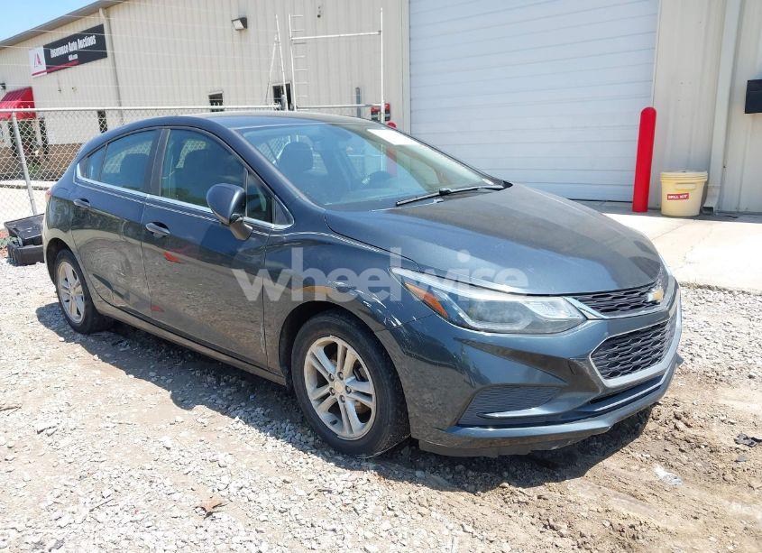 Photo 6 of 2018 Chevrolet Cruze LT AUTO (VIN 3G1BE6SM2JS613351)