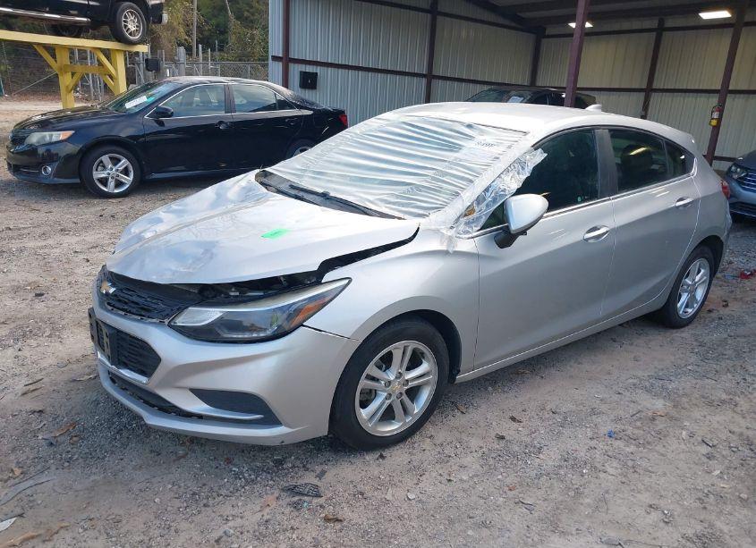 Photo 2 of 2018 Chevrolet Cruze LT AUTO (VIN 3G1BE6SM2JS615407)