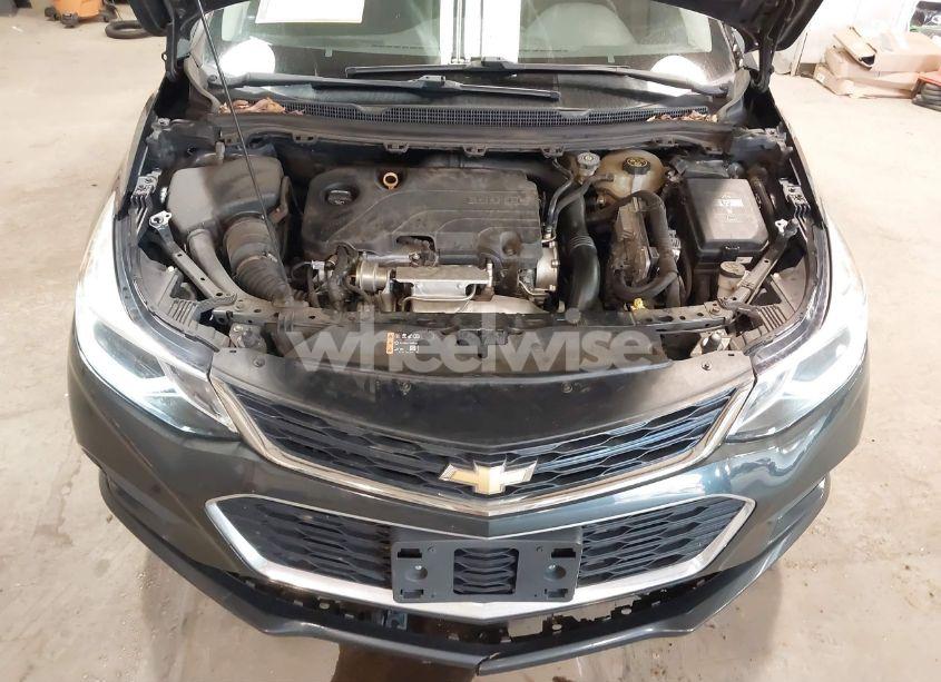 Photo 10 of 2018 Chevrolet Cruze LT AUTO (VIN 3G1BE6SM2JS621837)