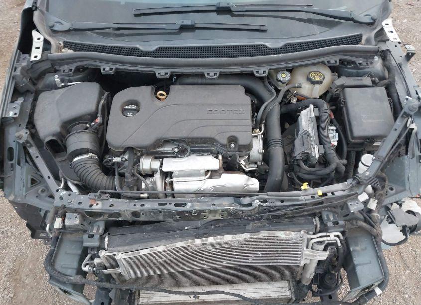 Photo 10 of 2018 Chevrolet Cruze LT AUTO (VIN 3G1BE6SM2JS643983)