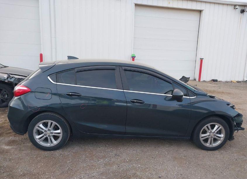 Photo 14 of 2018 Chevrolet Cruze LT AUTO (VIN 3G1BE6SM2JS643983)