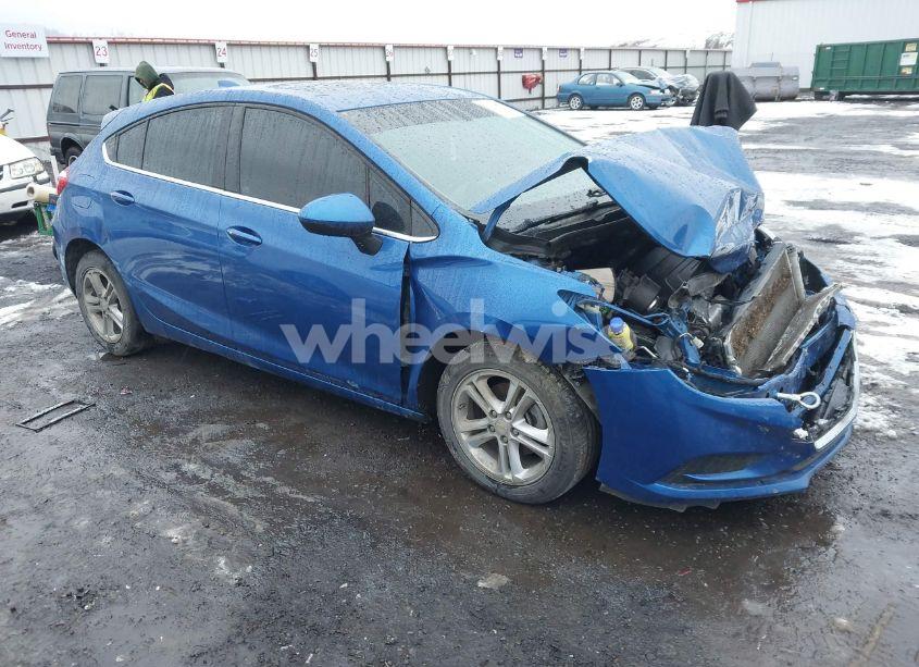 2017 Chevrolet Cruze LT AUTO (VIN 3G1BE6SM3HS545619) main photo