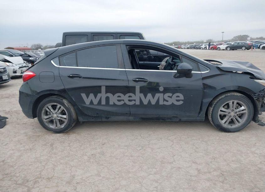 Photo 14 of 2017 Chevrolet Cruze LT AUTO (VIN 3G1BE6SM3HS556135)