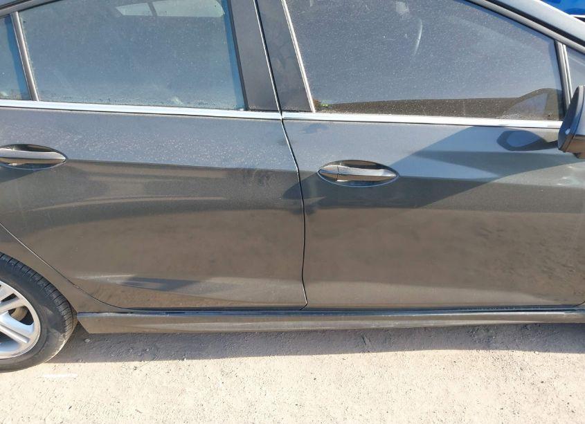 Photo 13 of 2017 Chevrolet Cruze LT AUTO (VIN 3G1BE6SM3HS593430)