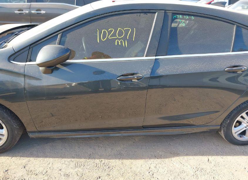 Photo 14 of 2017 Chevrolet Cruze LT AUTO (VIN 3G1BE6SM3HS593430)