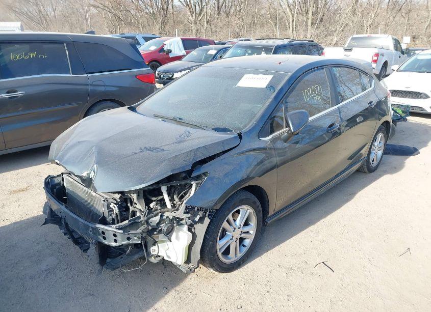 Photo 2 of 2017 Chevrolet Cruze LT AUTO (VIN 3G1BE6SM3HS593430)