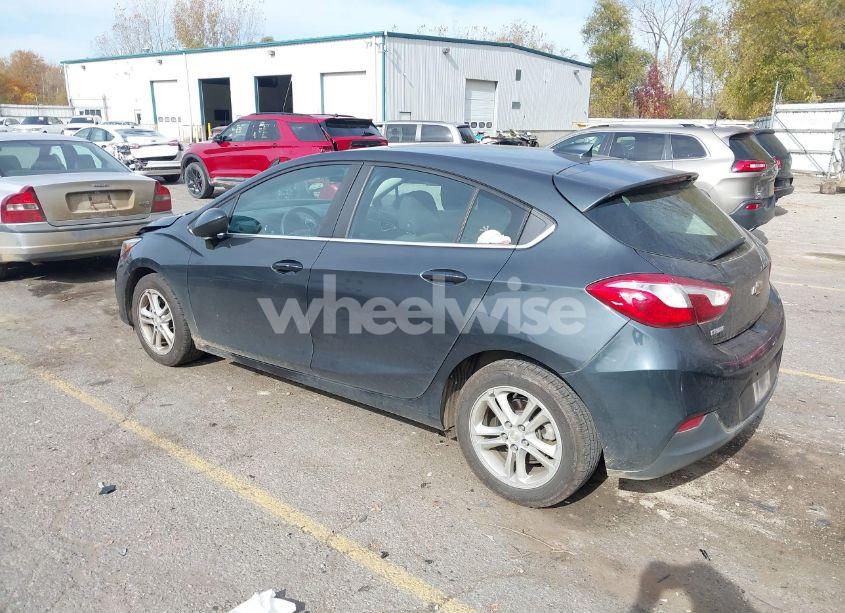 Photo 3 of 2017 Chevrolet Cruze LT AUTO (VIN 3G1BE6SM3HS611053)