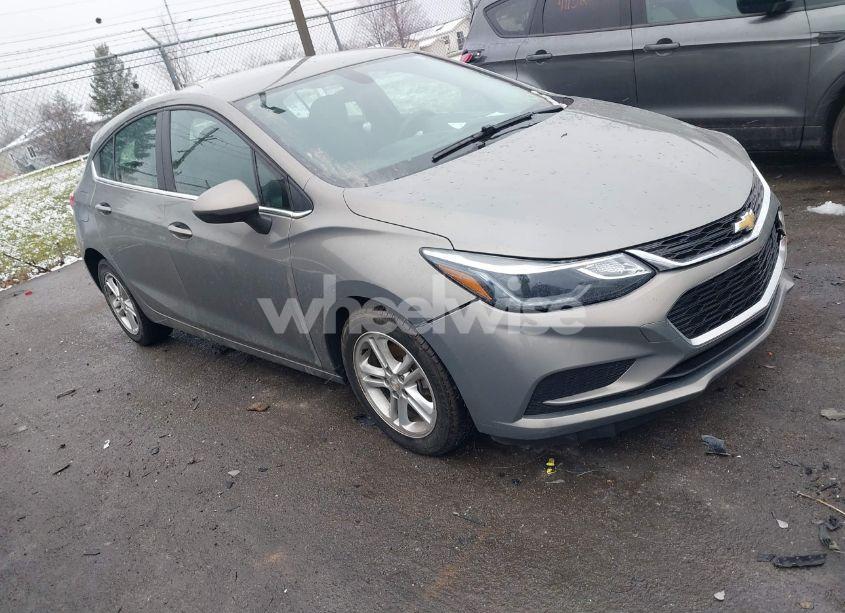 2018 Chevrolet Cruze LT AUTO (VIN 3G1BE6SM3JS522931) main photo