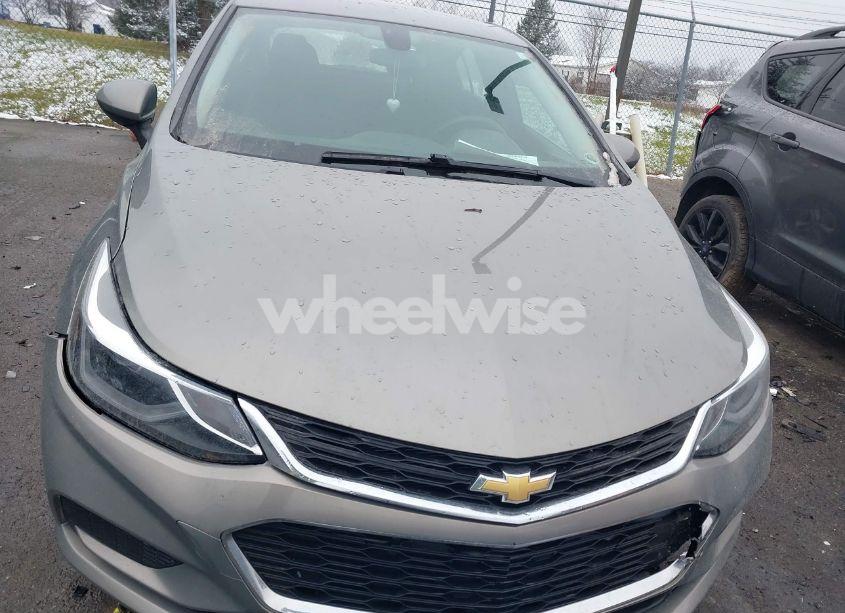 Photo 12 of 2018 Chevrolet Cruze LT AUTO (VIN 3G1BE6SM3JS522931)