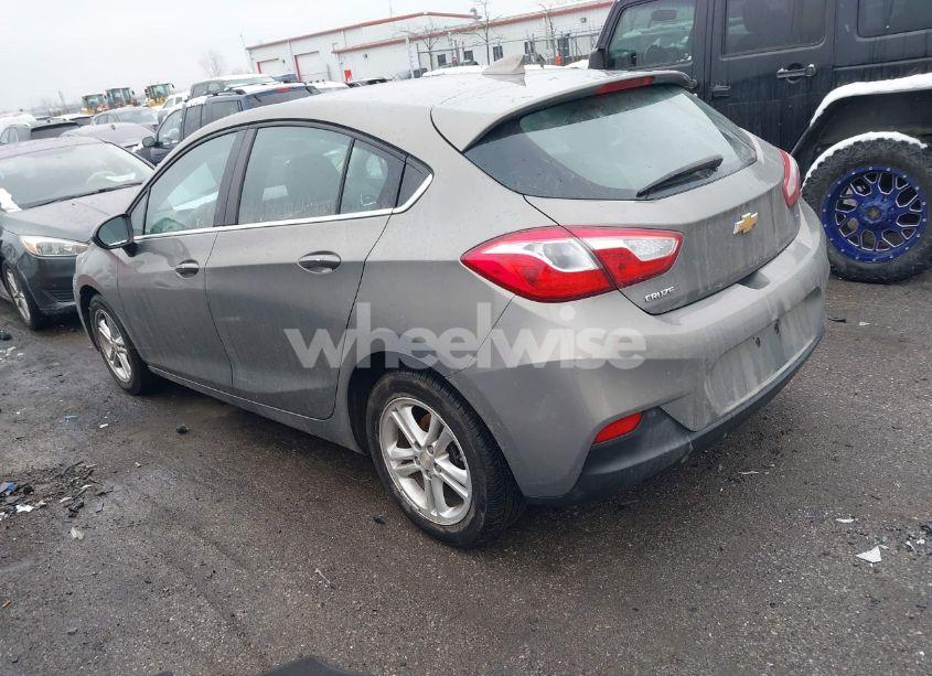 Photo 3 of 2018 Chevrolet Cruze LT AUTO (VIN 3G1BE6SM3JS522931)