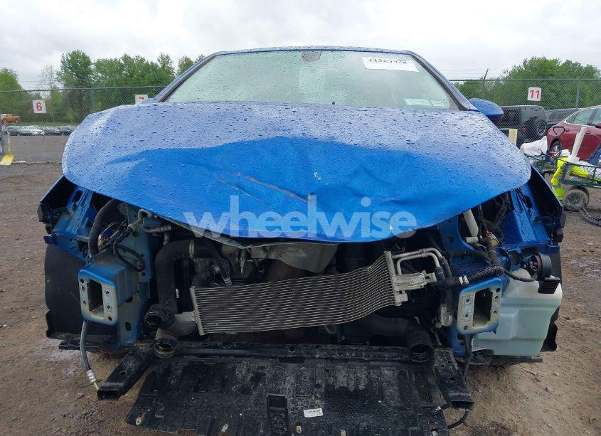 Photo 13 of 2018 Chevrolet Cruze LT AUTO (VIN 3G1BE6SM3JS592381)