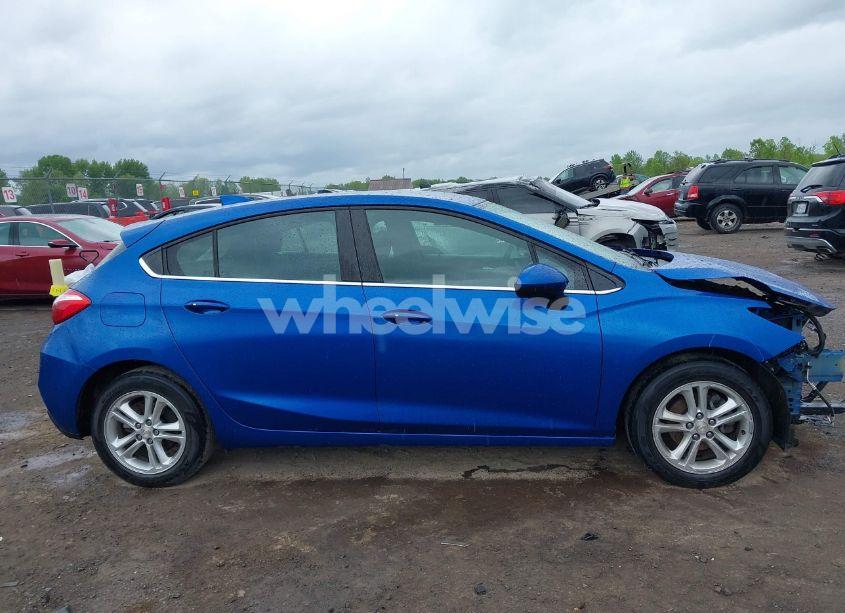 Photo 14 of 2018 Chevrolet Cruze LT AUTO (VIN 3G1BE6SM3JS592381)